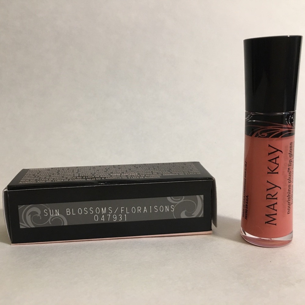 Mary kay nourishine plus lip gloss